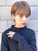 ミィ 表参道(mee.)&nbsp;【mee.】 オフィスヘアアッシュブラウン毛先パーマ