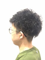 バーバーアンドビューティー マル(Barber and Beauty MARU)&nbsp;MARU ２ブロックパーマ