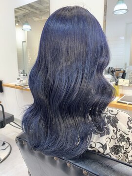 キャプチャー 海老名(capture) 【capture 】ブリーチ2回ブルーブラック　韓国◎