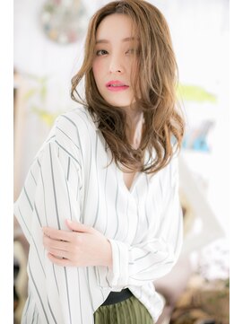 ヘアアンドビューティー ミック(Hair & Beauty miq) アンニュイ顔…カーキグレージュ艶カラー大人センターパートc1