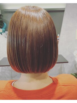 レイン(rain) うるツヤショートボブ