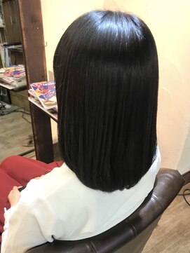 アティック(attic) ショートボブ/ボブ/ミディアム/ヘアドネーション/レイヤーカット