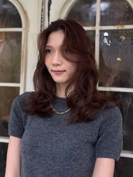 アデ オモテサンドウ(ade omotesando) ミディアムレイヤー×暖色ブラウン