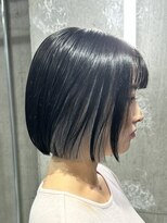 ルイ(ROUIS produced by LUCK 津田沼)&nbsp;ROUIS 津田沼 ボブ/ホワイトグレー/イヤリングカラー/津田沼