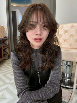 ファルファラ(farfara) 【farfara】顔まわりカット/レイヤーカット/くびれカール