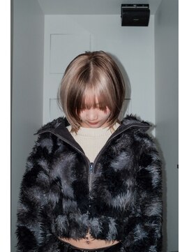 ブロックカラー/ミディアムレイヤー/抜きっぱなしブロンド