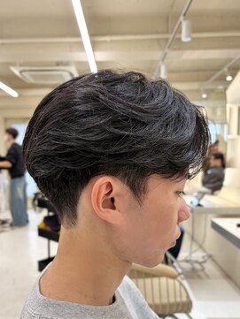 ニコ トウキョウ ヨコハマ(nico) メンズセンターパートウルフセンターパートニュアンスパーマ襟足