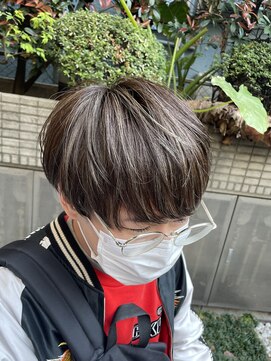 スタジオフォーエイチ(STUDIO 4H) マッシュ/ハイライト /透明感/絶壁補正/骨格補正/アンニュイ