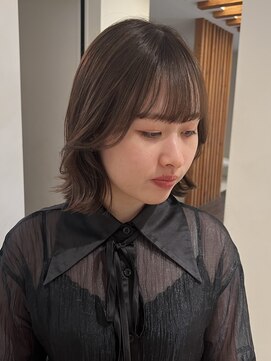 ローネス(LONESS) ほんのりラベンダーベージュ◎【表参道/青山】