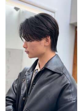 イオエ 心斎橋(ioe) コンマヘアナチュラルセンターパート【韓国メンズアイドルヘア】