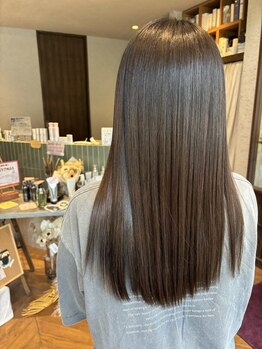 ピン(pin)の写真/【千里山駅すぐ】紫外線によるダメージも《pin》の髪質改善にお任せください♪カラーやパーマの持ちもUP◎