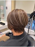 ショートボブ