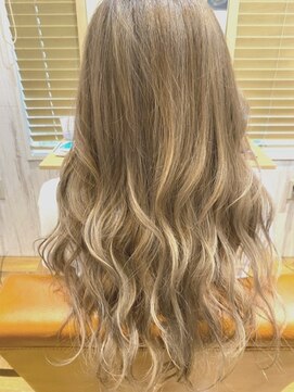 ルチア(Lucia) ミルクティーベージュ/パールミルクティー/30代40代50代