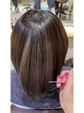 ネオリーブ チッタ 阿佐ヶ谷店(Neolive citta) 黄ばみを抑えたパープル系カラー!