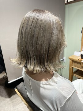 マーシュアトレ(marshu atre) ☆ミルクティーグレージュ【辰己style】