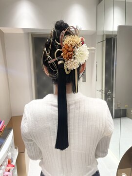 ロンドシェリ 仙台(Lond Cheri) 成人式ヘアセット　ポニーテールリング　水引き　アップスタイル
