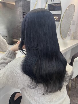 ラビス(Lovis) ピンクブラウン/切りっぱなしボブ/エアリーロング