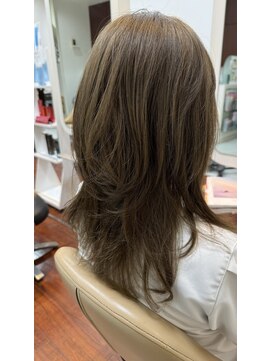 ラディシュ さがみ野(RADISH) 大人美人艶カラーベージュ小顔カット透明感ウルフレイヤーロング