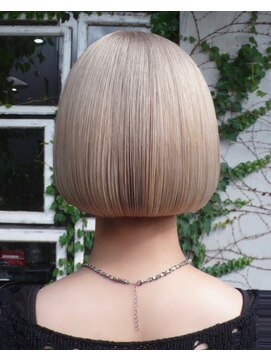 チクロ(ticro) 【チクロ】20代30代丸みボブミルクティーベージュ