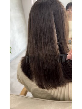 レヴィア(REVIA) レディース艶髪ミディアム