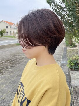 グート ヘアーメイク(gut HAIR MAKE) 前下がりショート