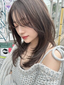 バイオレット ナゴヤ(Violet Nagoya) 大人ナチュラルウルフフェイスミディレイヤーアッシュブラック