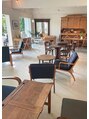 レル(lelu) 休日はオシャレなカフェによく行きます(^^)