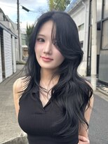 オニキス(ONYX)&nbsp;T170韓国ヘアくびれ巻きブルーブラックレイヤーカット表参道