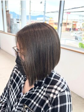 グランデュール 静岡インター通り店(GRANDEUR) 前下りボブ