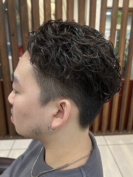 クオリス 上福岡店(QUALIS) 冬メンズショートスタイル×オールバックパーマ