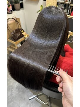 ウム(UMU) 髪質改善/ストレート/トリートメント/カラー