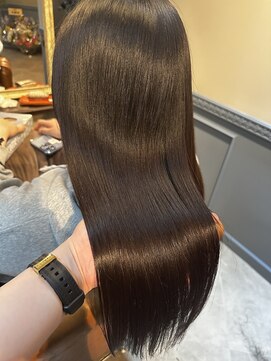 カルチェ(Quartier) 艶髪ロング