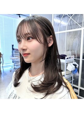 カシュカシュ 表参道(cache cache) 薄め前髪顔まわりレイヤーカットシースルー前髪ハッシュカット