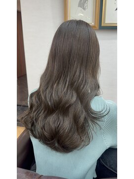 インビテーション(invitation) オリーブグレージュ