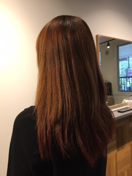 ヘアプロデュースハイドアウト(hair produce hydeout) 動きの出るレイヤースタイル