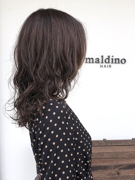マルディノ(maldino) 重すぎず軽すぎないパーマスタイル
