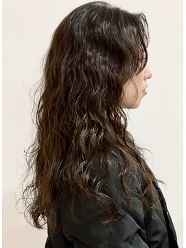フィル(fil) ロング/フラッフィーパーマ