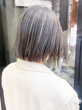 ノラ ウメダ(NORA UMEDA) 【NORA UMEDA 高木】20代30代◎ダークグレージュ細いハイライト