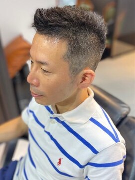 バーバーバー 四谷(BARBER-BAR) 大人の刈り上げスタイル