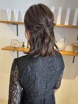 リアン(Lien)&nbsp;ハーフアップアレンジ/グレージュカラー/山根優