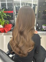 アルドーレフィエロ シンサイバシ(Ardore fiero shinsaibashi) くすみベージュ/ブリーチなしカラー【小山田繭】