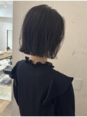 切りっぱなしボブと透明感カラー