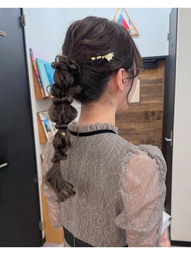 ヘアーサロンライト(hair salon Light) ポニーテールアレンジ