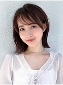 シースルーぱっつん前髪ミニウルフボブチェリーブラウン