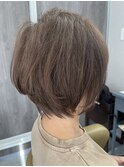 ショートボブ