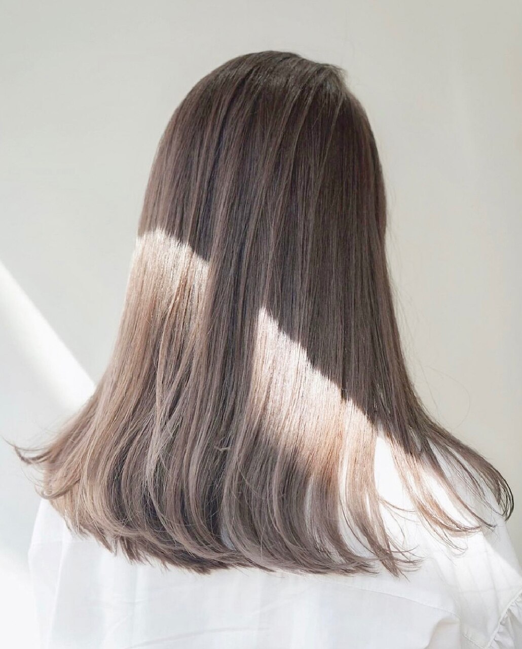 2025年-2026年冬】ミルクティーグレージュの髪型・ヘアアレンジ｜人気