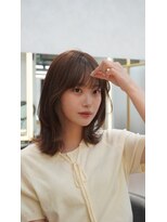 シアバイルーシー(SIA by LUCEY)&nbsp;暖色カラーブリーチなしピンクボルドーカラーレイヤーカット赤髪
