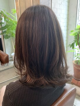 ノアーズアーク(NOAH'S ARK) 外ハネロブスタイル　外ハネボブネオウルフ