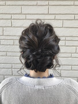 リタ ヘアメイク(Rita hair make) パーティーアレンジ