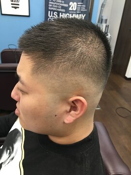 エフエフラボ(F.F LABO) 【メンズカット　ライン入りスキンフェード】